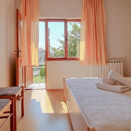 Ferienwohnung Fur 4 Personen Ca 100 Qm In Umag, Istrien Istrische Riviera Apartment *